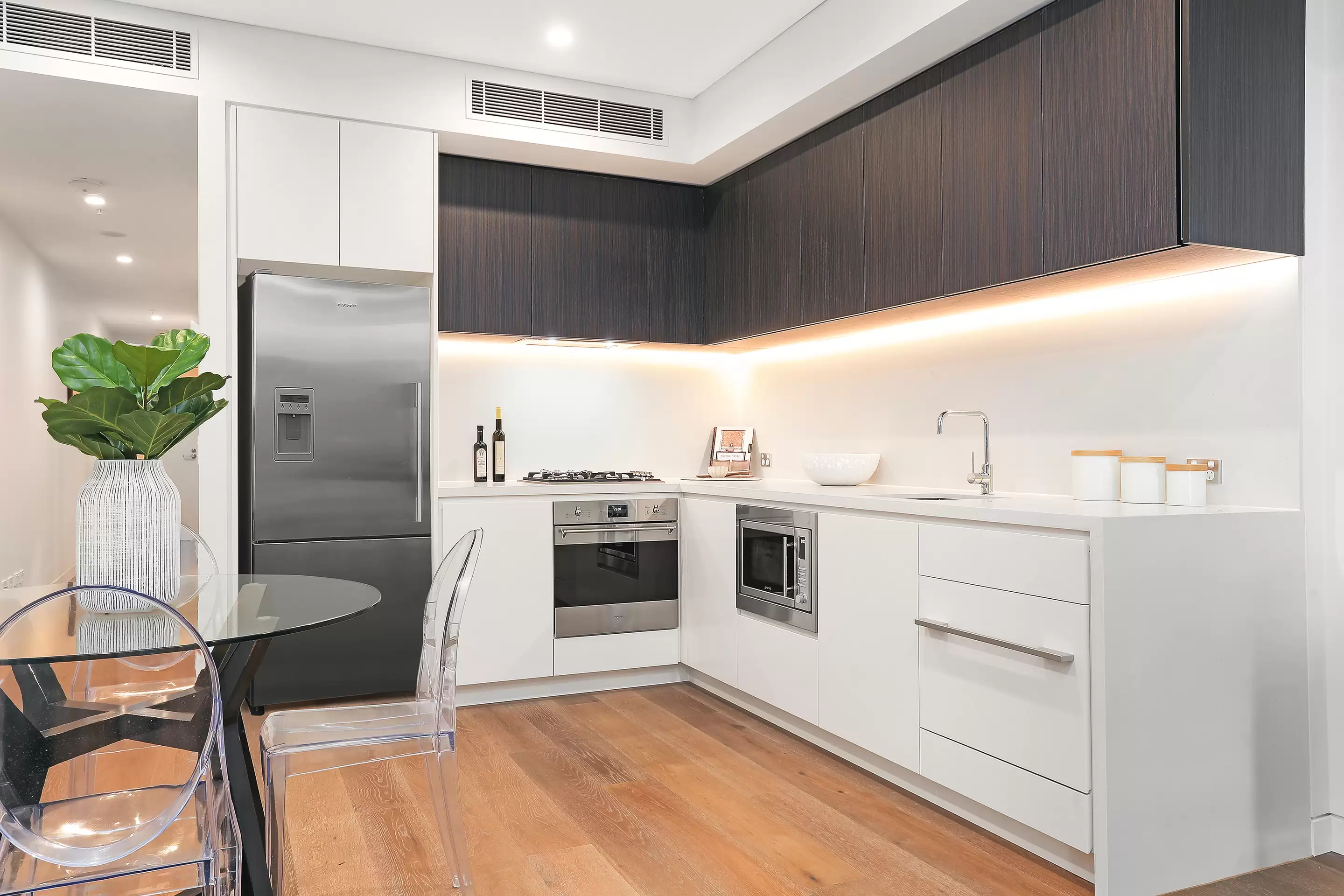 204/28 Albany Street, St Leonards Leased by Bradfield Badgerfox - image 1