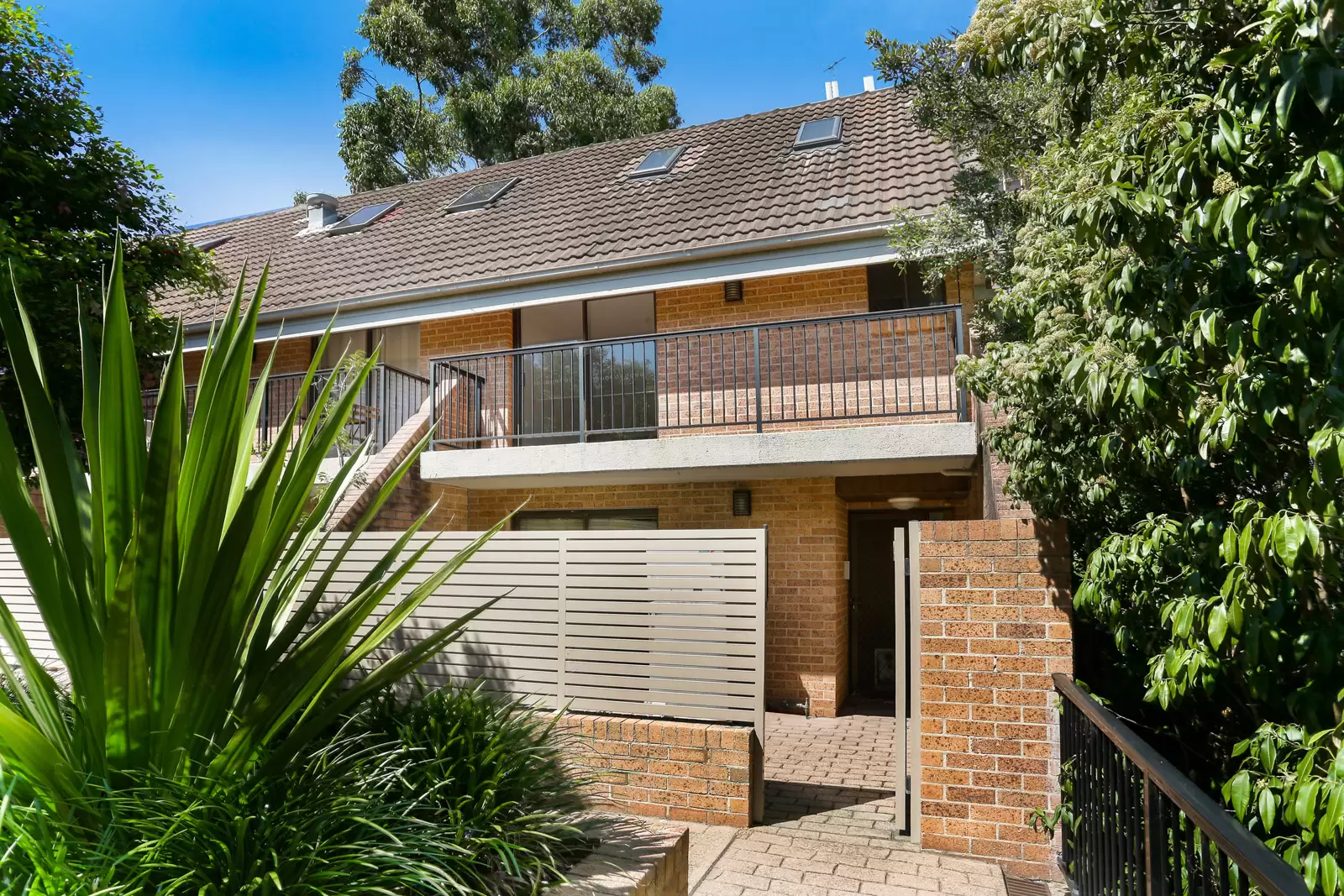 12/69 Moore Park Road, Centennial Park Leased by Bradfield Badgerfox - image 1