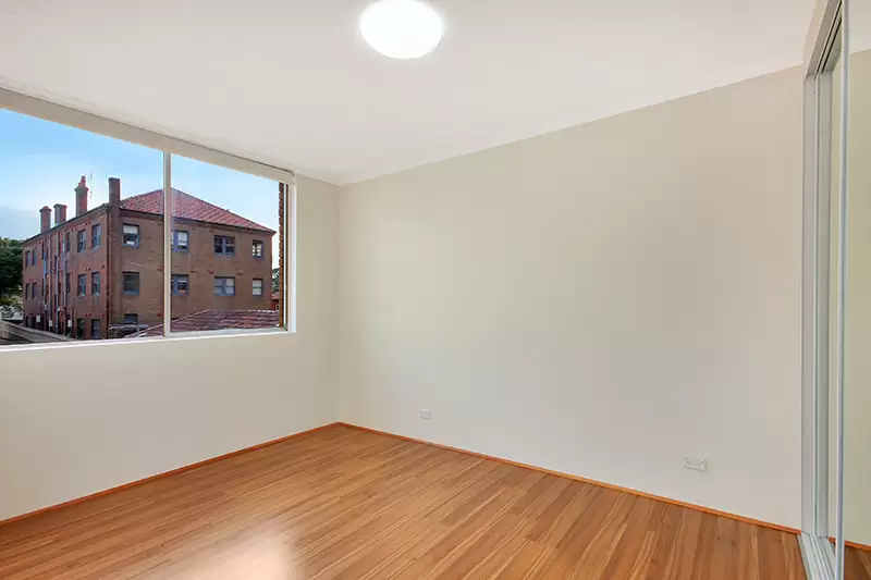 12/43-45 Penkivil Street, Bondi Leased by Bradfield Badgerfox - image 1