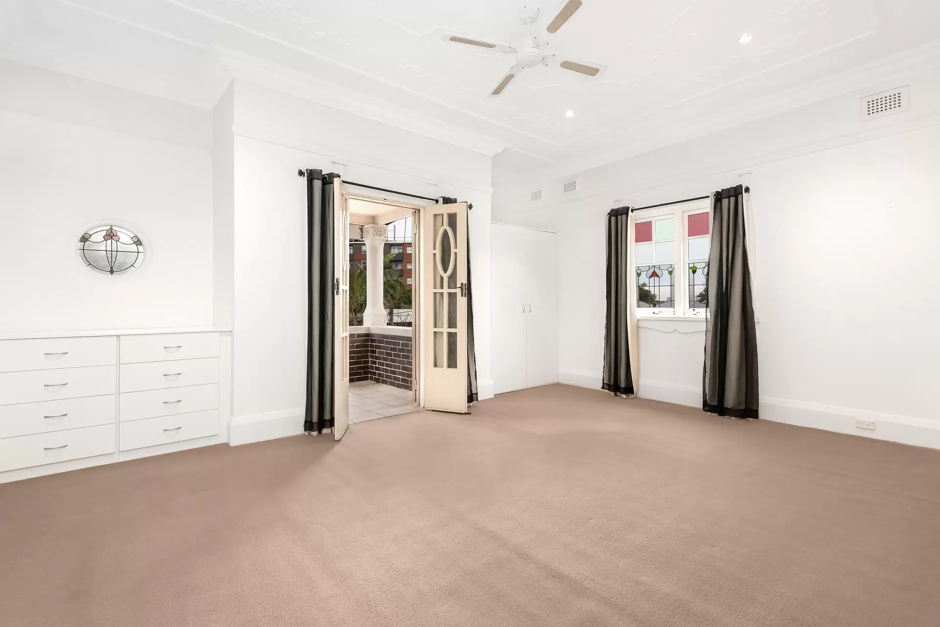 2/85 Holdsworth Street, Woollahra Leased by Bradfield Badgerfox - image 1