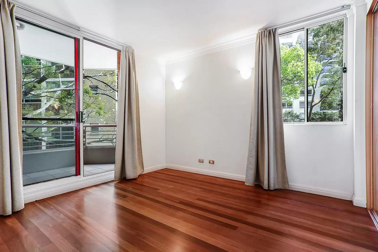 305/2-6 Birtley Place, Elizabeth Bay Leased by Bradfield Badgerfox - image 1