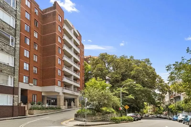305/2-6 Birtley Place, Elizabeth Bay Leased by Bradfield Badgerfox - image 1