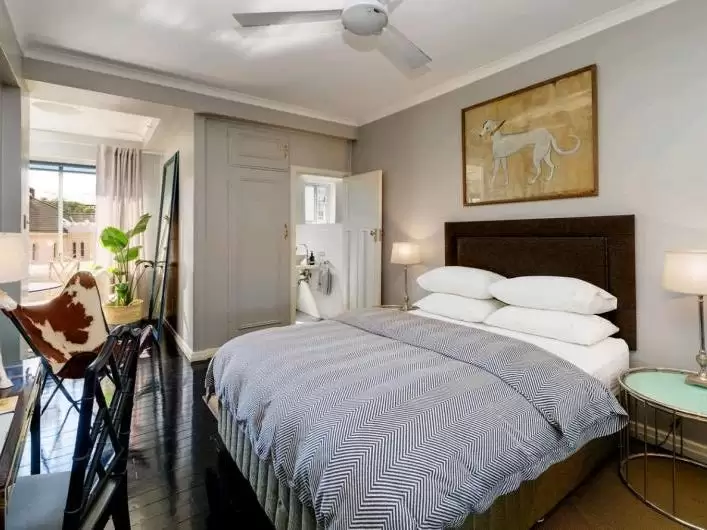 38/4 Ward Avenue, Potts Point Leased by Bradfield Badgerfox - image 1