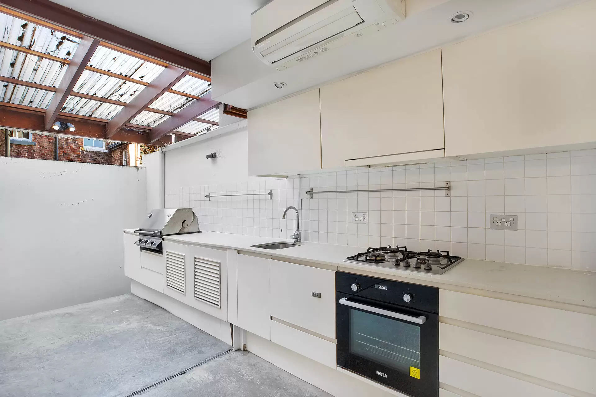 2 Reservoir Lane, Surry Hills Leased by Bradfield Badgerfox - image 1