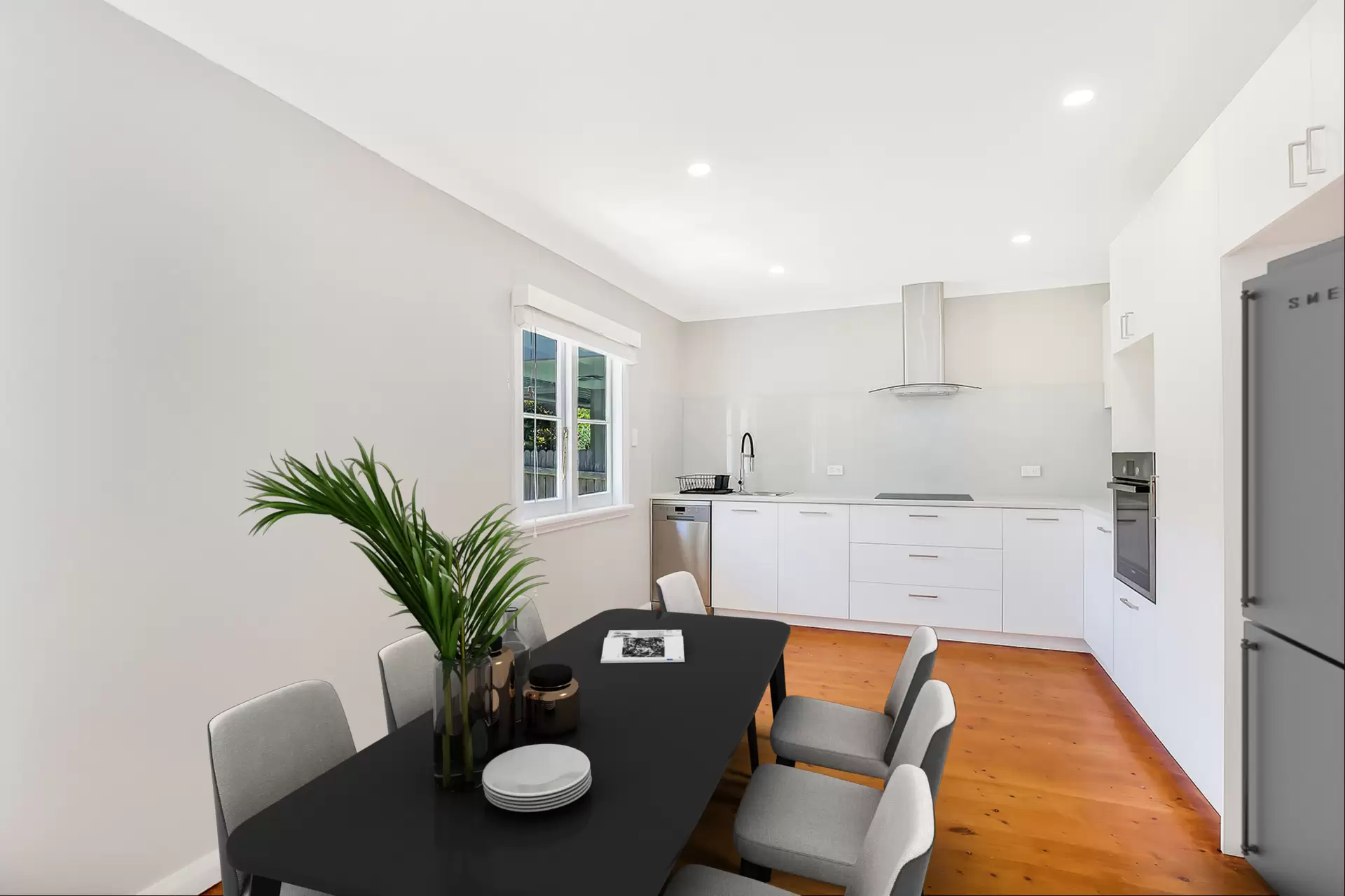8 Carter Street, Bronte Leased by Bradfield Badgerfox - image 1