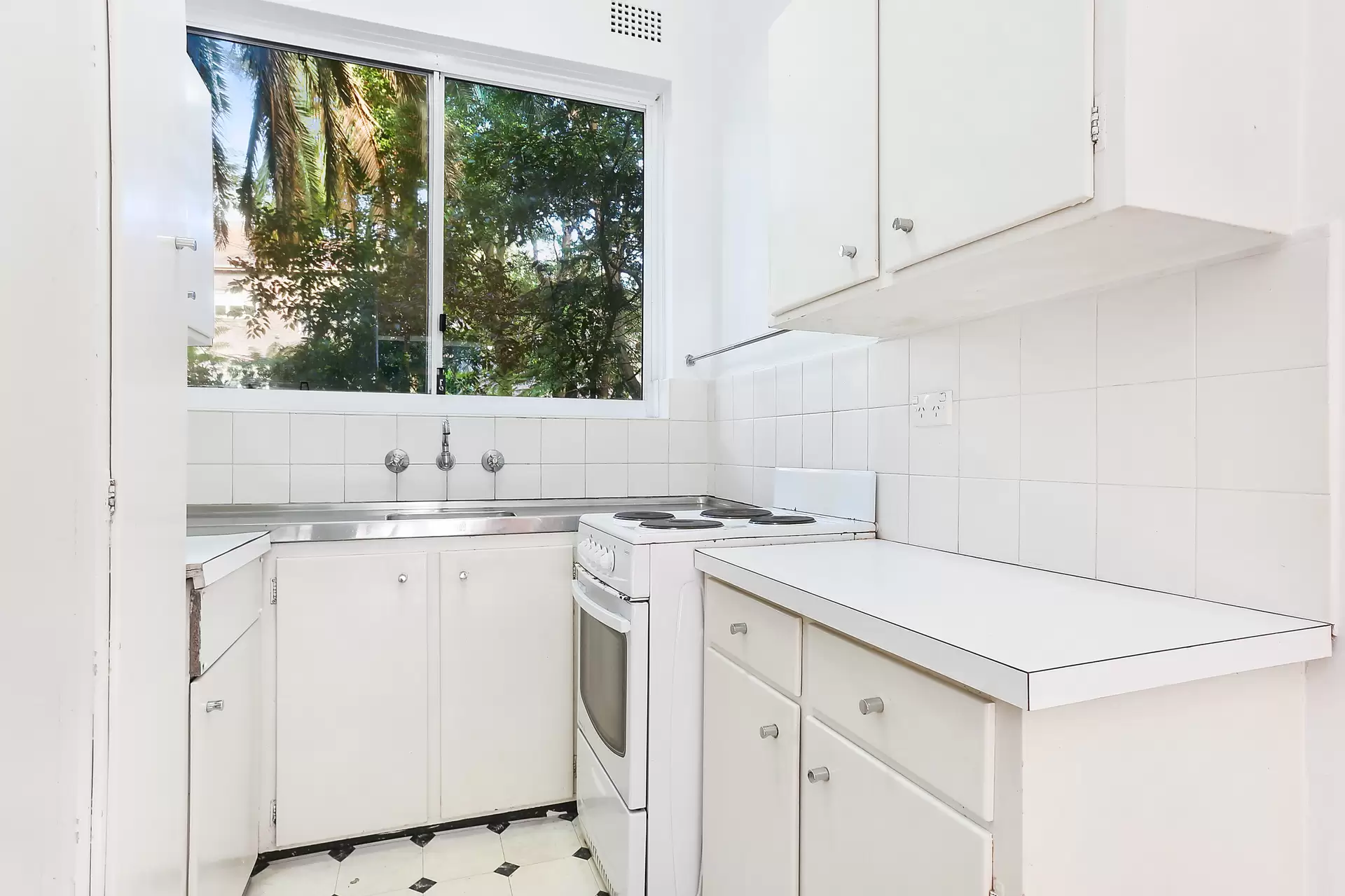 2/38 Stephen Street, Paddington Leased by Bradfield Badgerfox - image 1