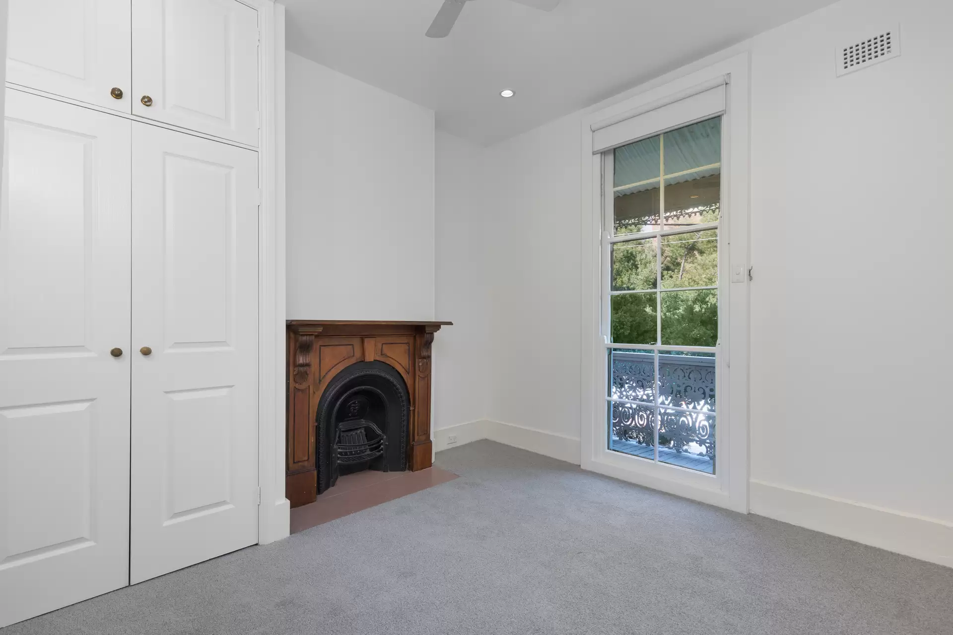 68 Wallis Street, Woollahra Leased by Bradfield Badgerfox - image 1
