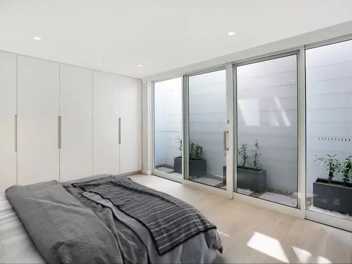1/29A Bayview Street, Bronte Leased by Bradfield Badgerfox - image 1