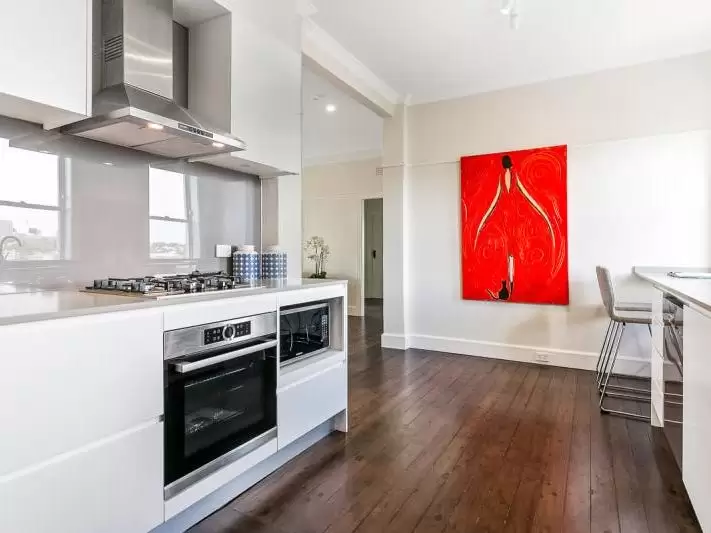 71 Elizabeth Bay Road, Elizabeth Bay Leased by Bradfield Badgerfox - image 1