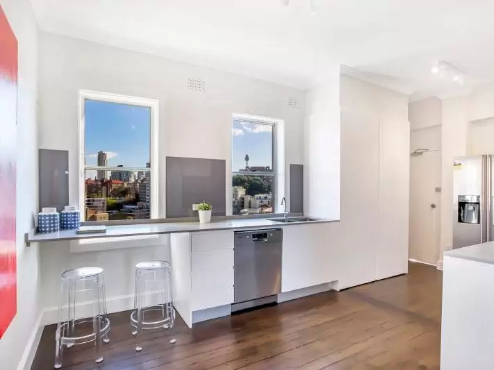 71 Elizabeth Bay Road, Elizabeth Bay Leased by Bradfield Badgerfox - image 1