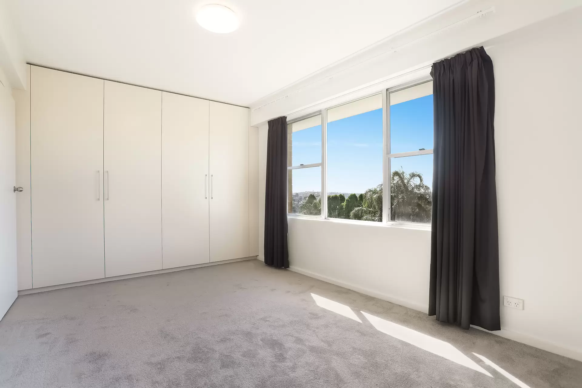 47/4 Mitchell Road, Darling Point Leased by Bradfield Badgerfox - image 1