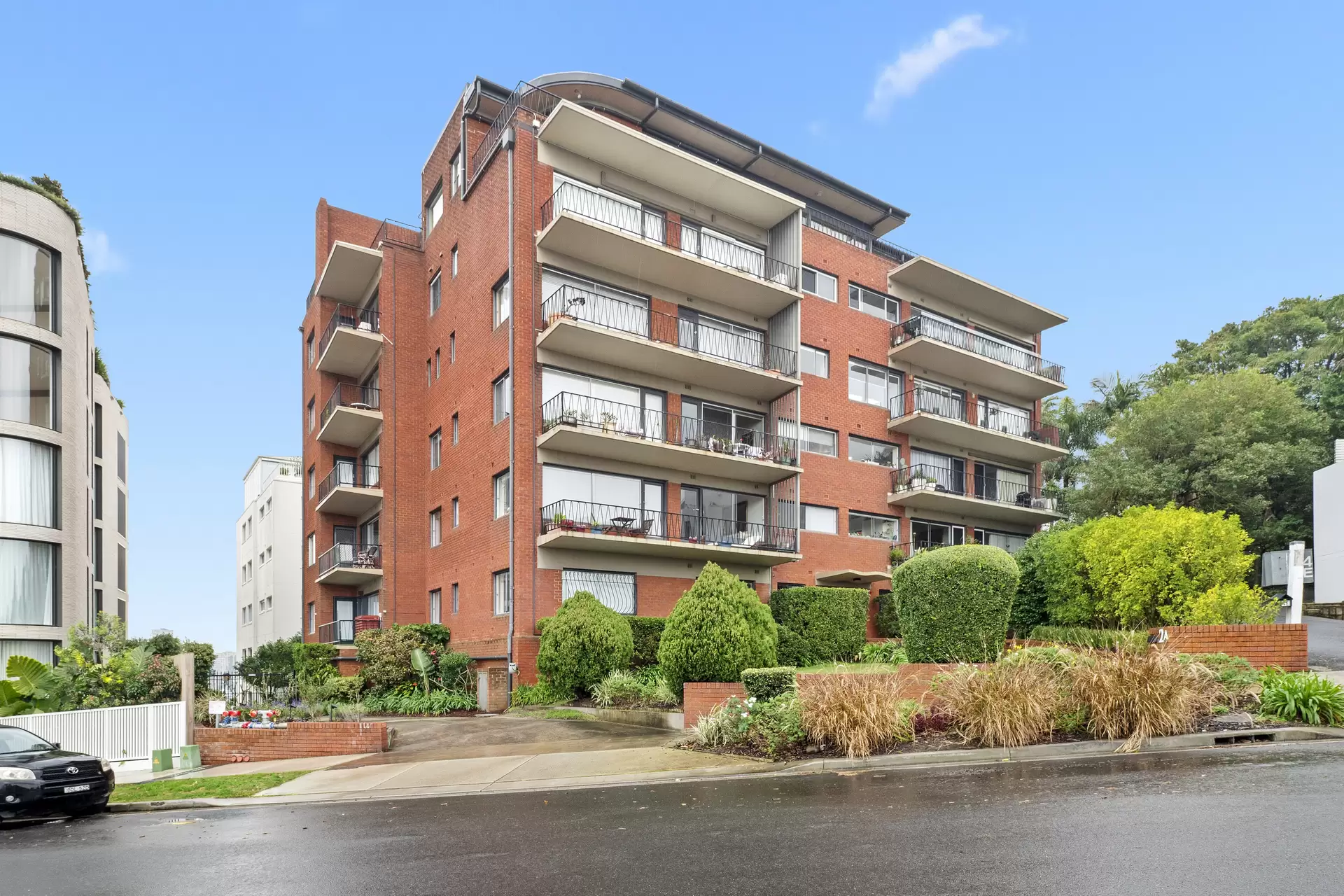 5/2a Wentworth Street, Point Piper Leased by Bradfield Badgerfox - image 1