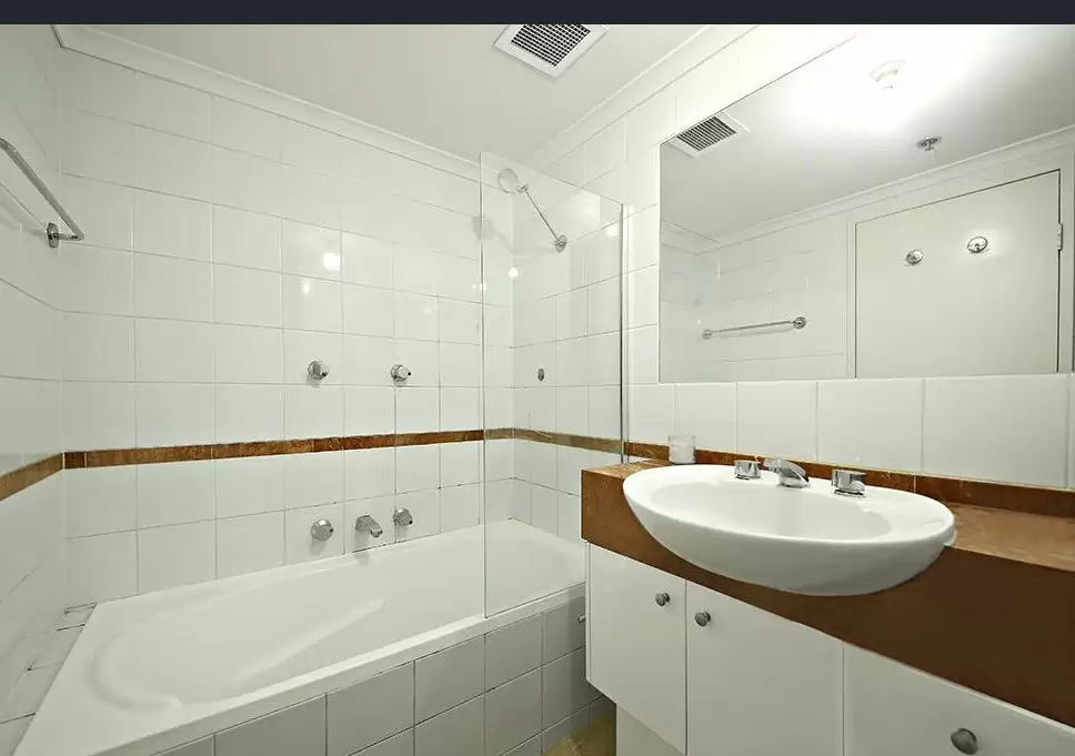 1802/1 Kings Cross Road, Darlinghurst Leased by Bradfield Badgerfox - image 1