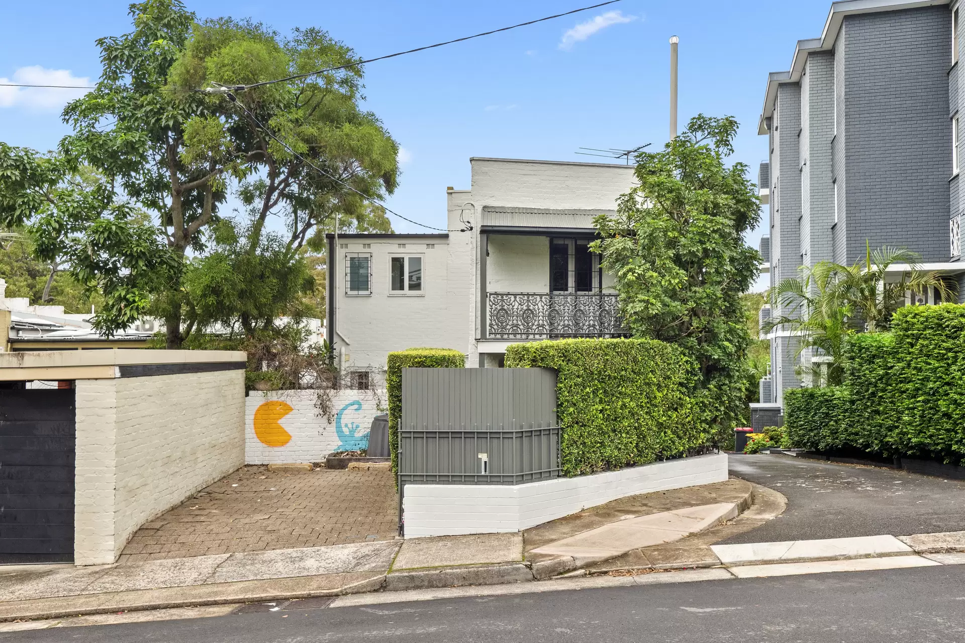 2 South Street, Edgecliff Leased by Bradfield Badgerfox - image 1