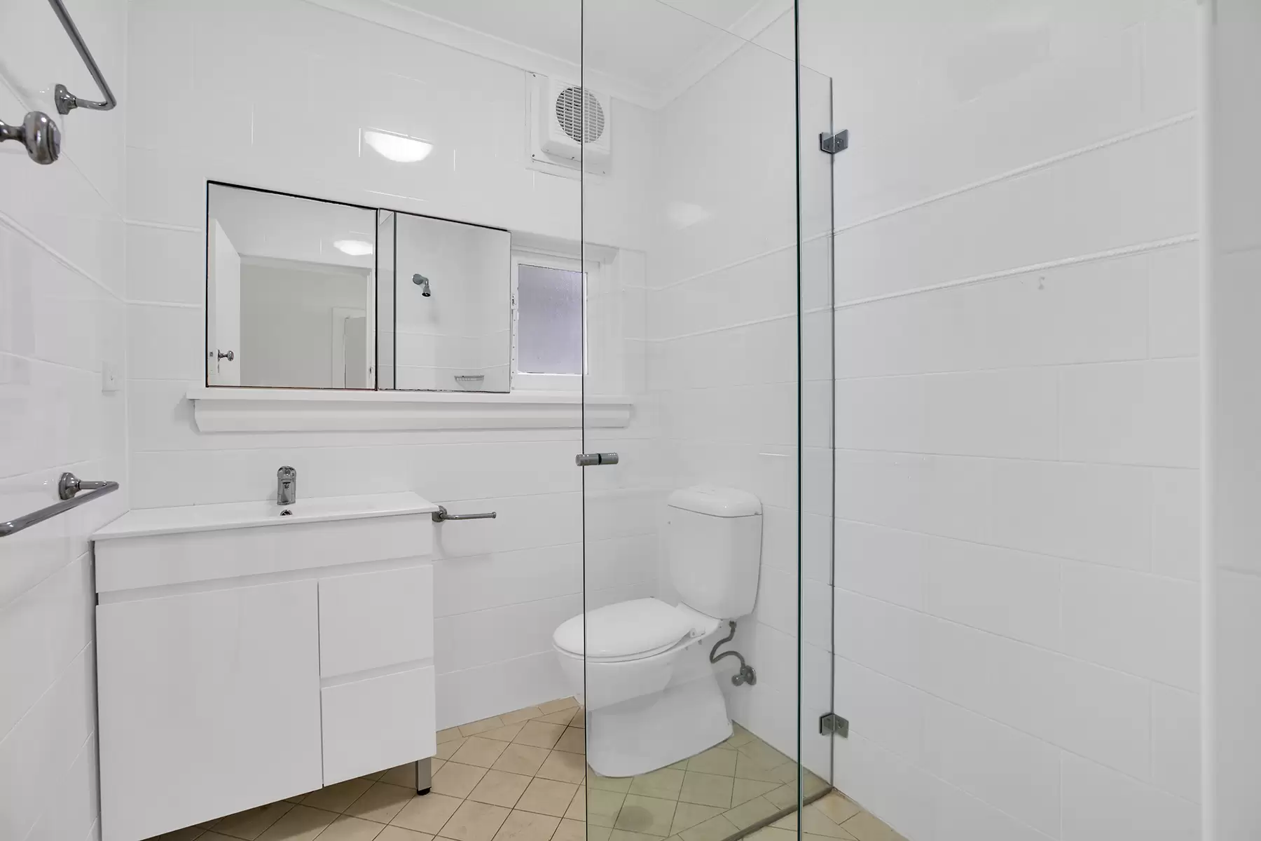 1/24b Arthur Street, Randwick Leased by Bradfield Badgerfox - image 1