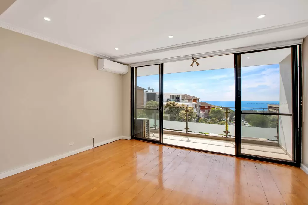 4/727 Old South Head Road, Vaucluse Leased by Bradfield Badgerfox