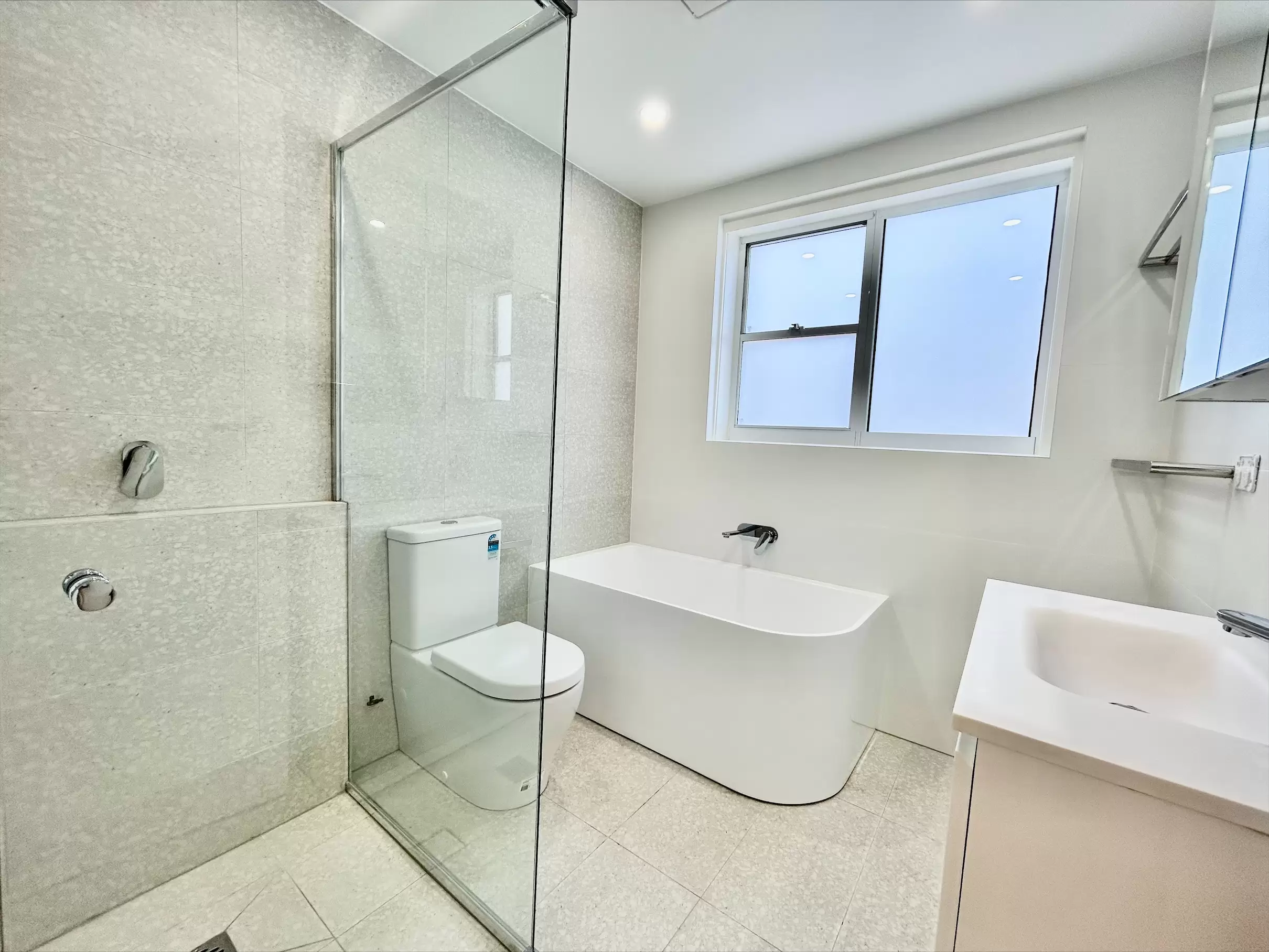4/2 Holkham Avenue, Randwick Leased by Bradfield Badgerfox - image 1