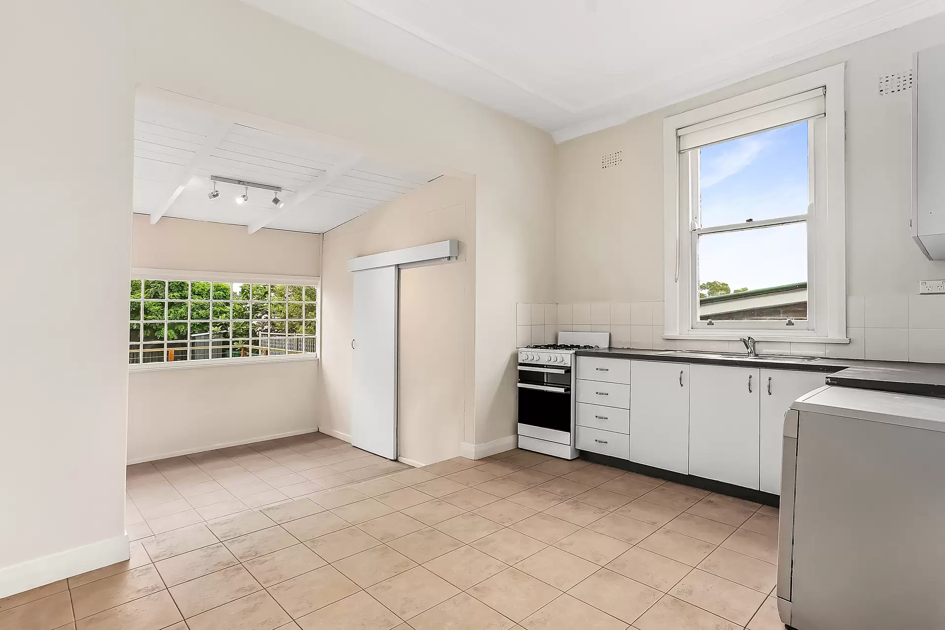 9 Athol Street, South Coogee Leased by Bradfield Badgerfox - image 1