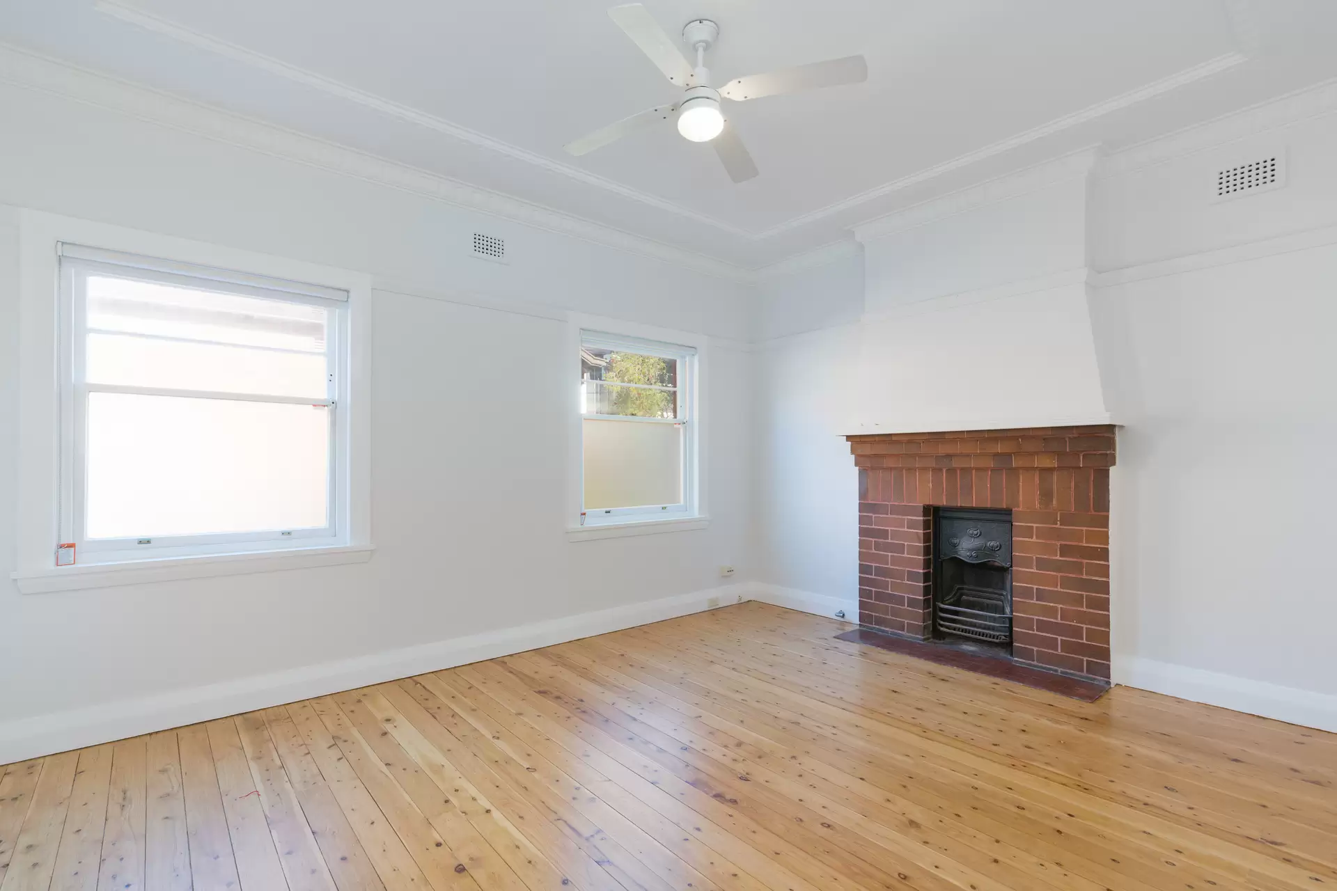 4/12 George Street, Randwick Leased by Bradfield Badgerfox - image 1