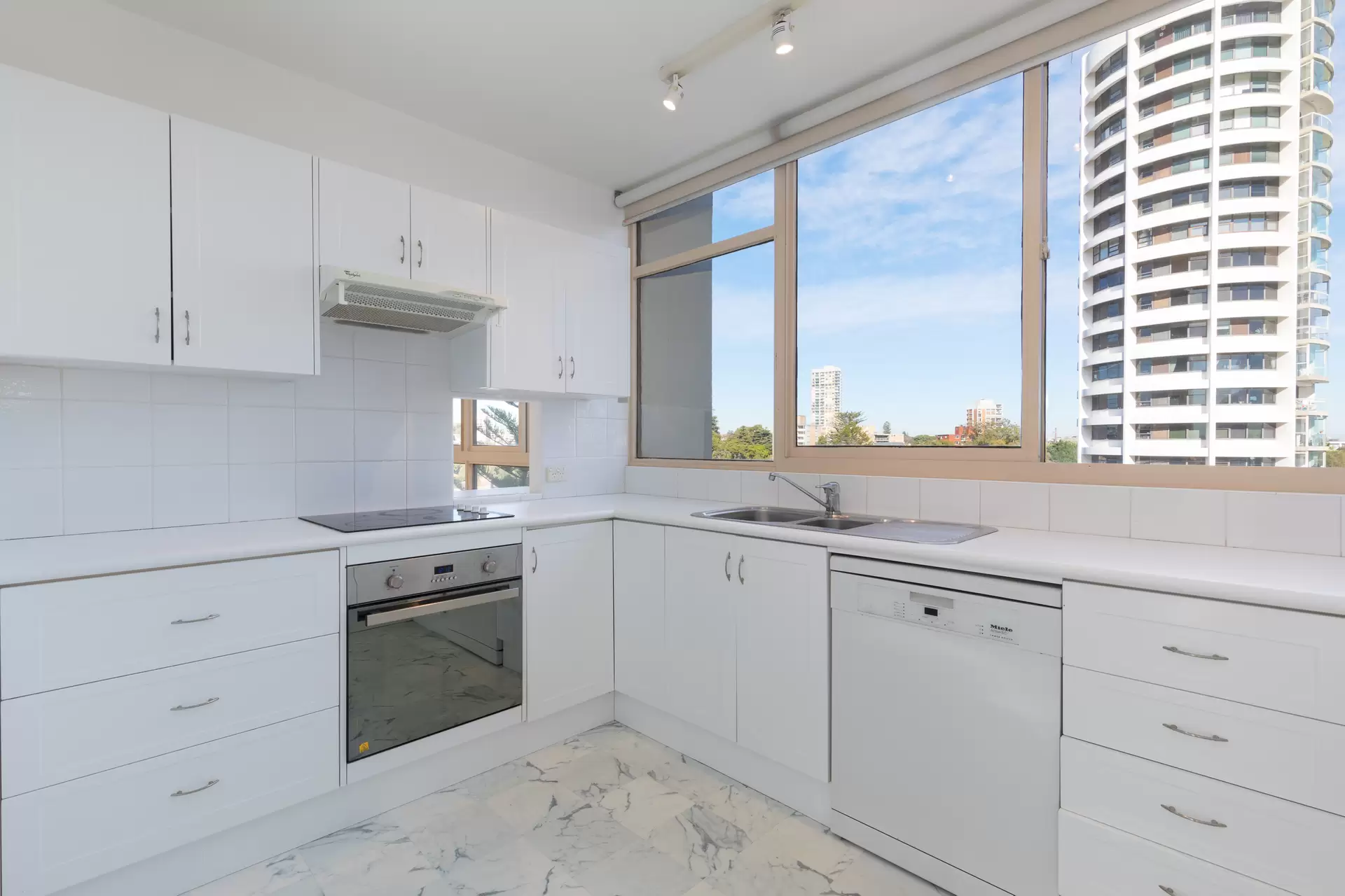 13/2 Eastbourne Road, Darling Point Leased by Bradfield Badgerfox - image 1