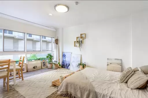 2/51 Roslyn Gardens, Elizabeth Bay For Lease by Bradfield Badgerfox