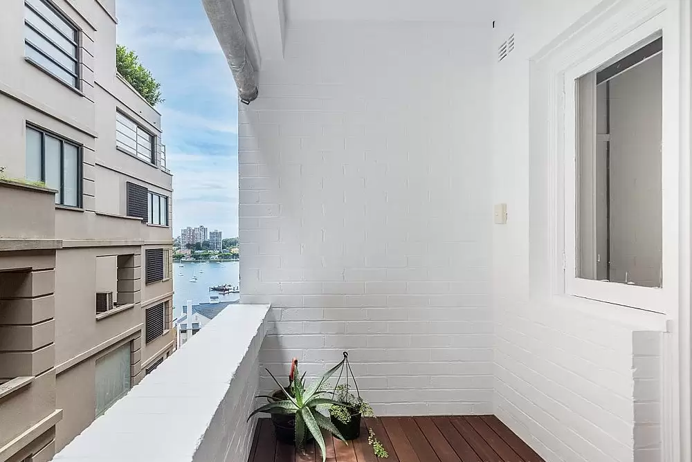 49/20 Macleay Street, Potts Point Leased by Bradfield Badgerfox - image 1