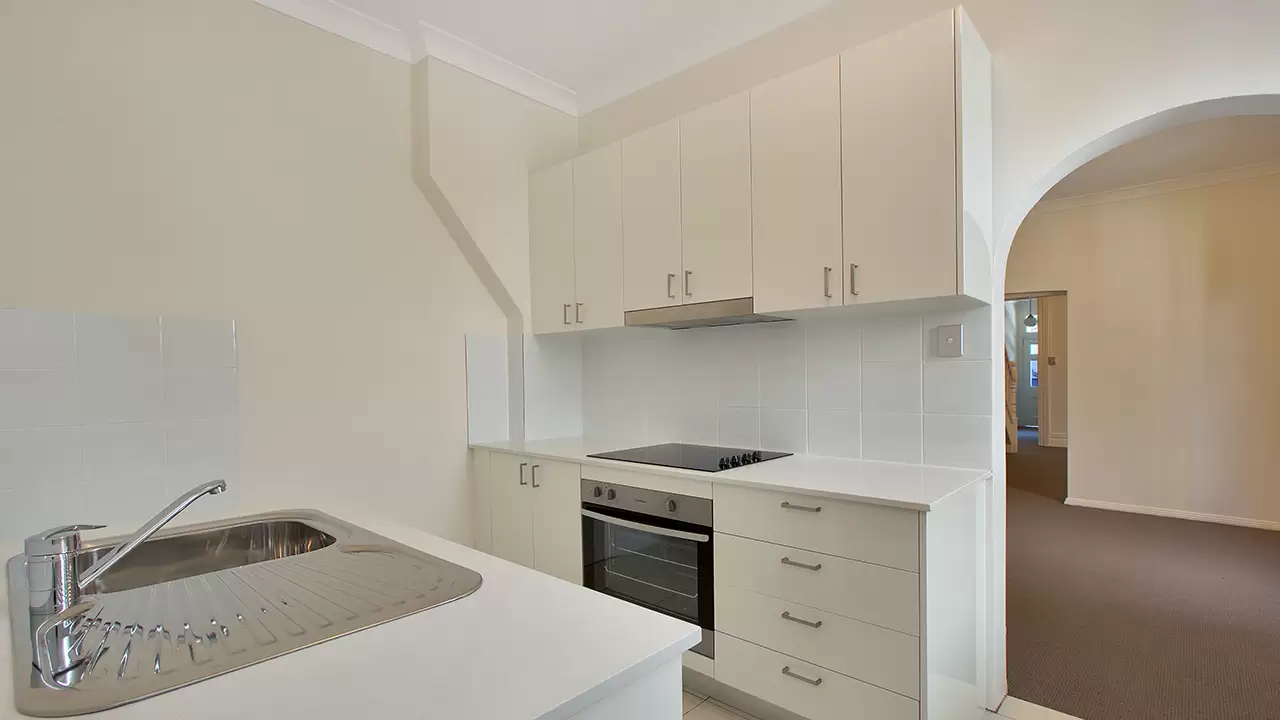 46 Boundary Street, Paddington Leased by Bradfield Badgerfox - image 1