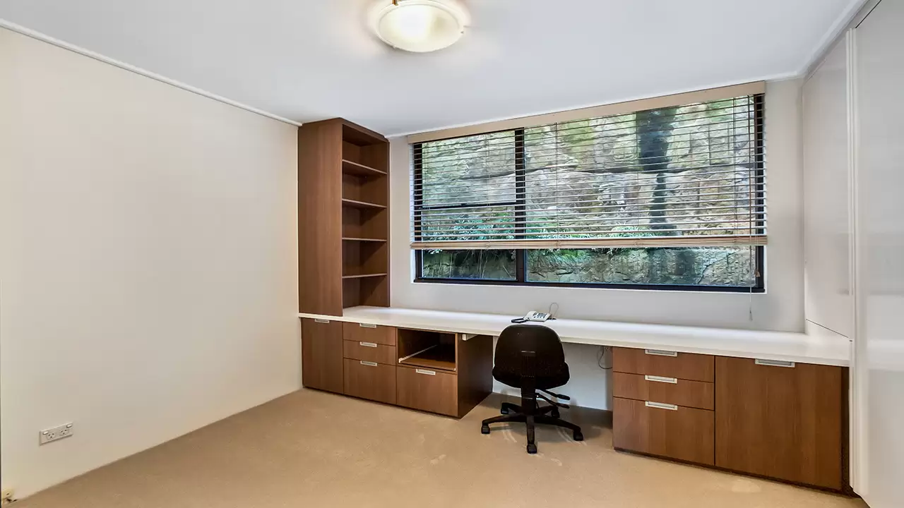 21/95 Elizabeth Bay Road, Elizabeth Bay Leased by Bradfield Badgerfox - image 1