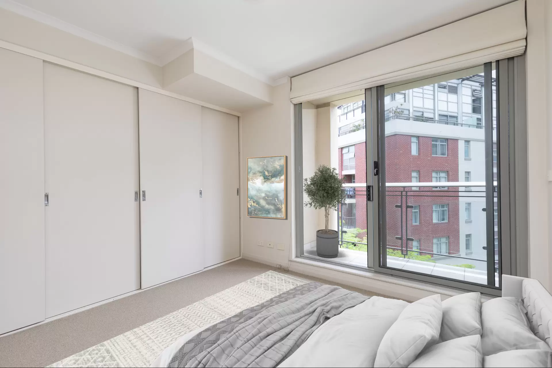 10/8 Young Street, Paddington Leased by Bradfield Badgerfox - image 1
