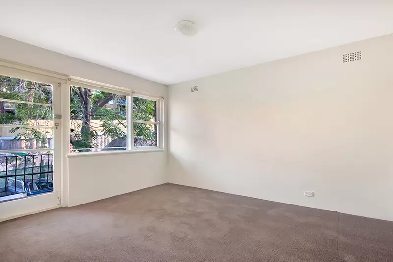 3/6 Carr Street, Coogee Leased by Bradfield Badgerfox - image 1