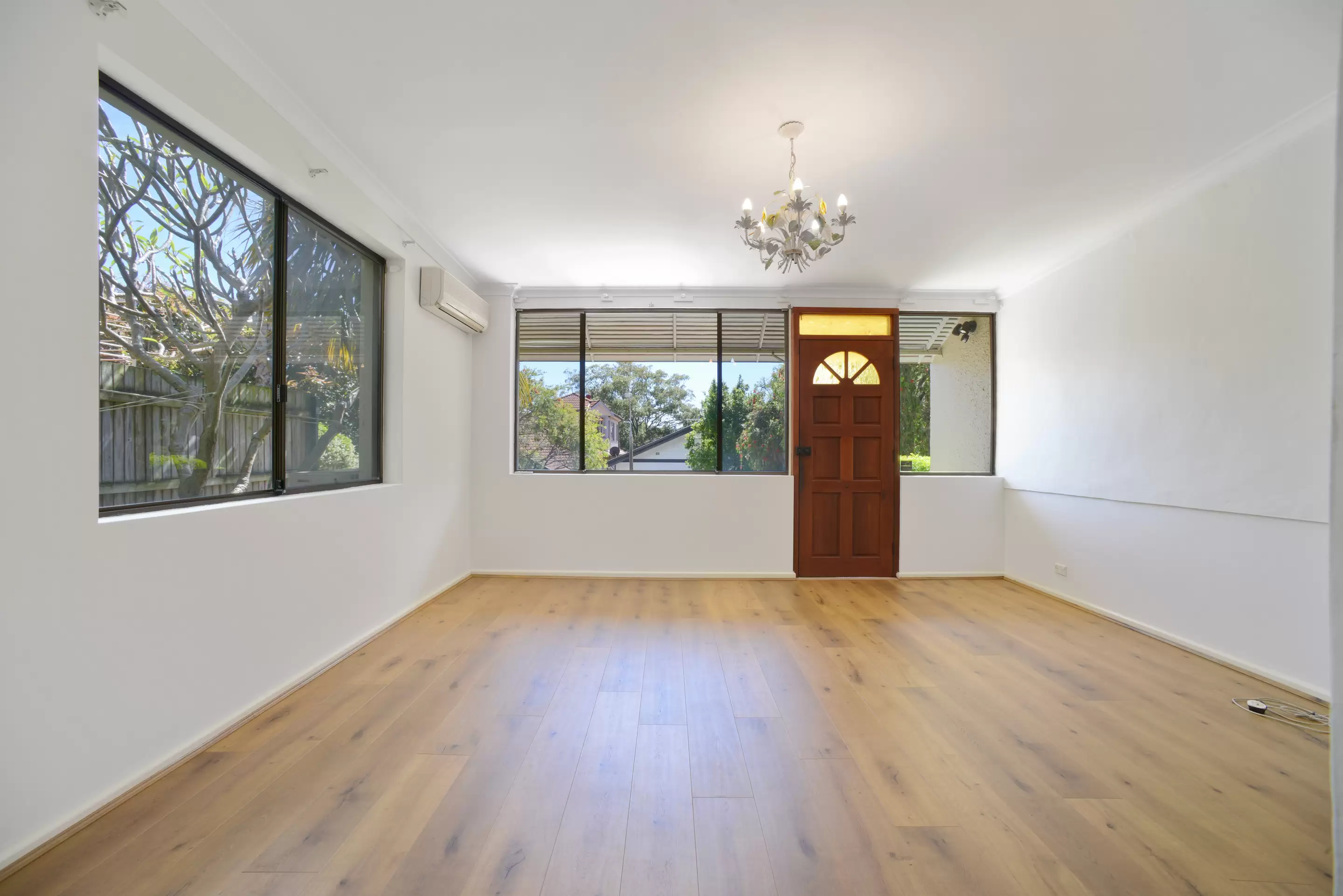 15 Roscoe Street, Bondi Beach For Lease by Bradfield Badgerfox - image 1