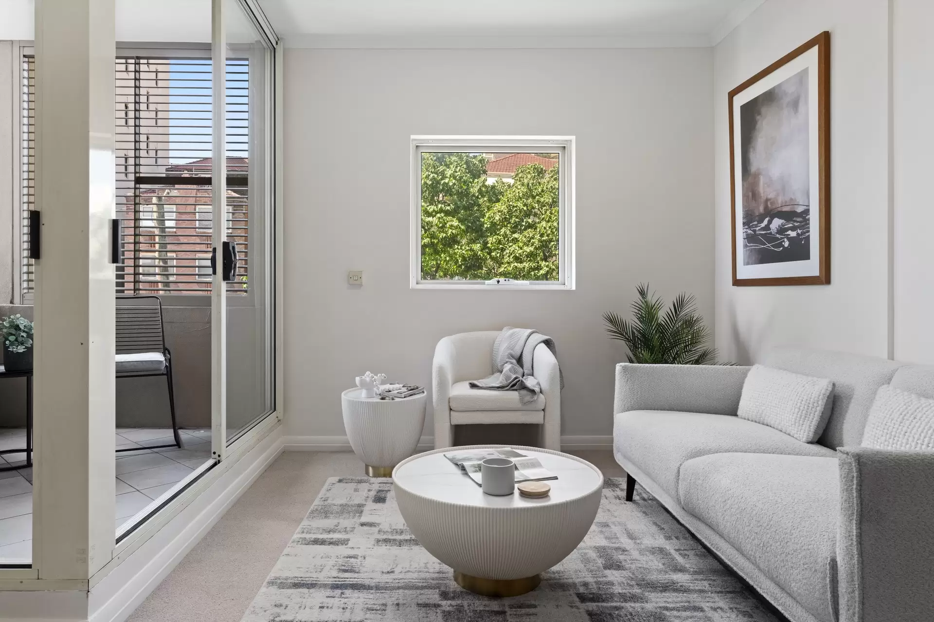 725/161 New South Head Road, Edgecliff Sold by Bradfield Badgerfox - image 1
