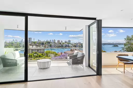 13/539-541 New South Head Road, Double Bay Auction by Bradfield Badgerfox