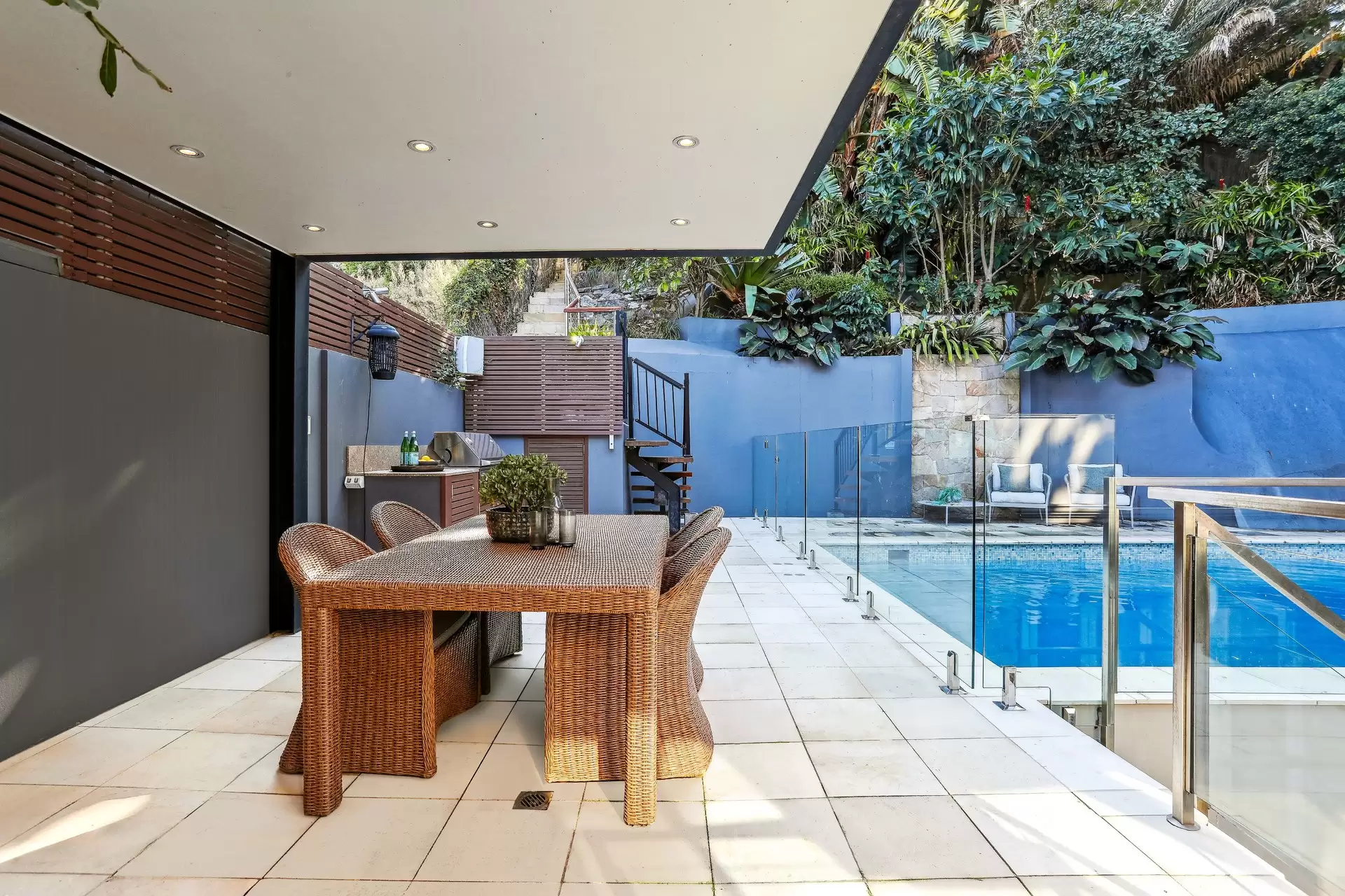 2 Wunulla Road, Point Piper Sold by Bradfield Badgerfox - image 1