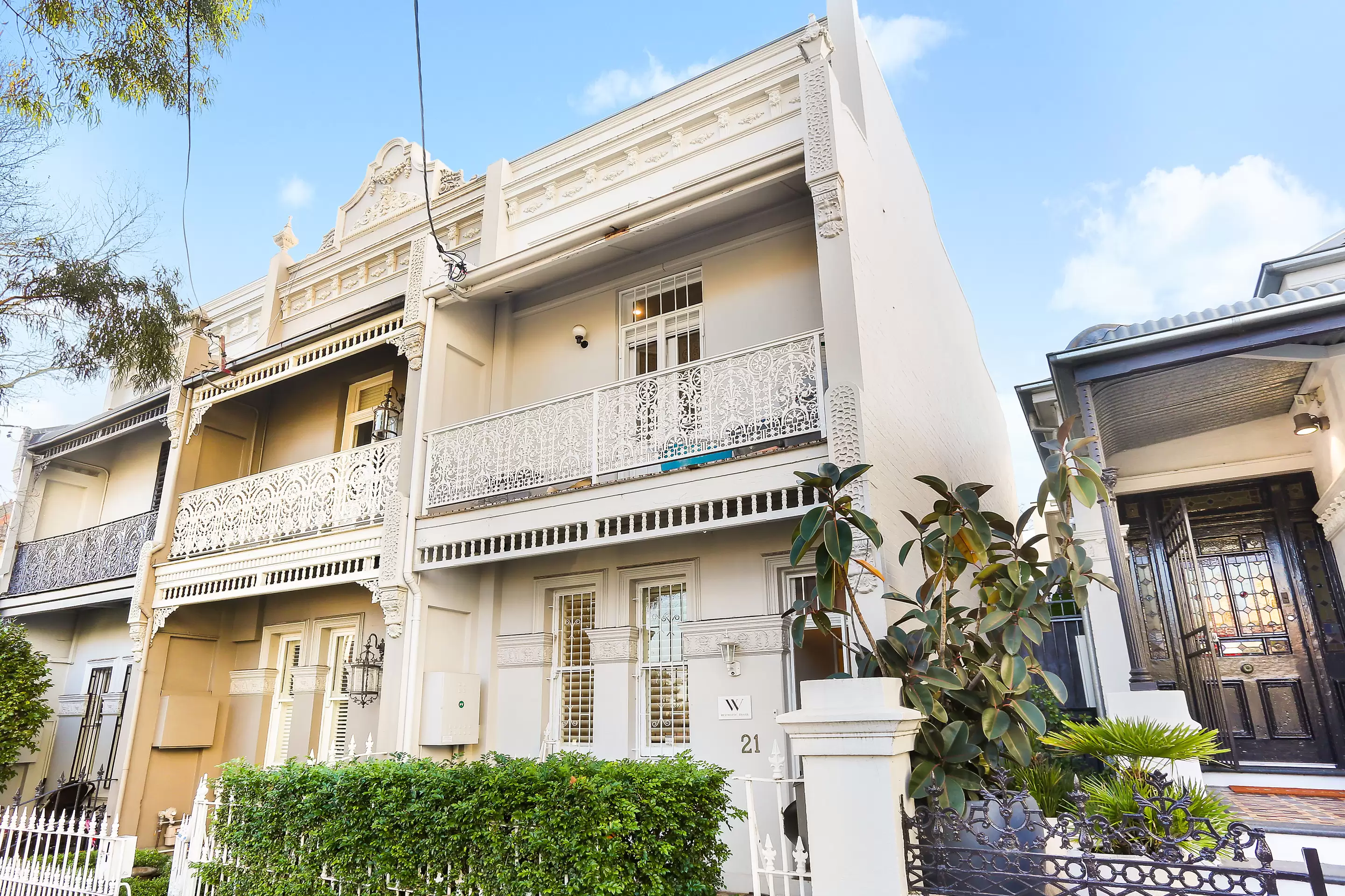 21 Junction Street, Woollahra Leased by Bradfield Badgerfox - image 1