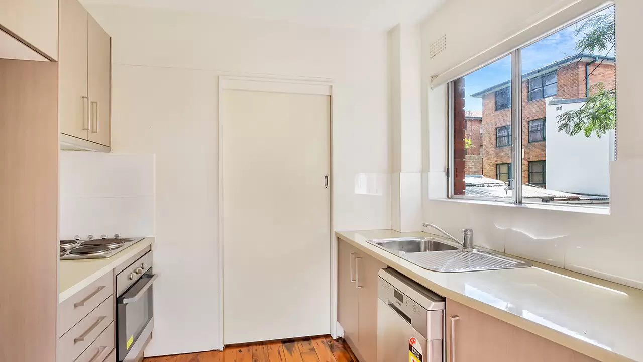 2/9 Rosebank Street, Glebe Leased by Bradfield Badgerfox - image 1