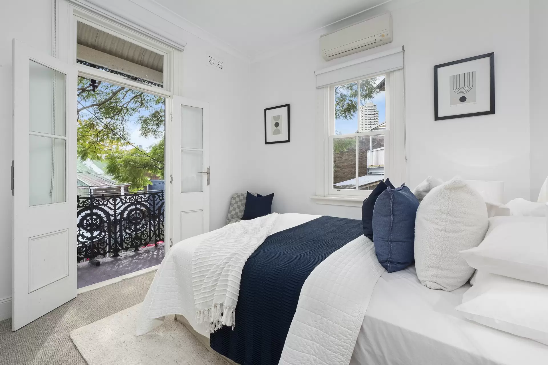 20 Sherbrooke Street, Darlinghurst Sold by Bradfield Badgerfox - image 1