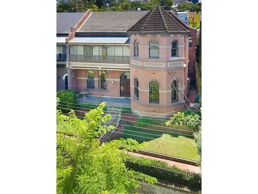 87 Barcom Avenue, Darlinghurst Sold by Bradfield Badgerfox