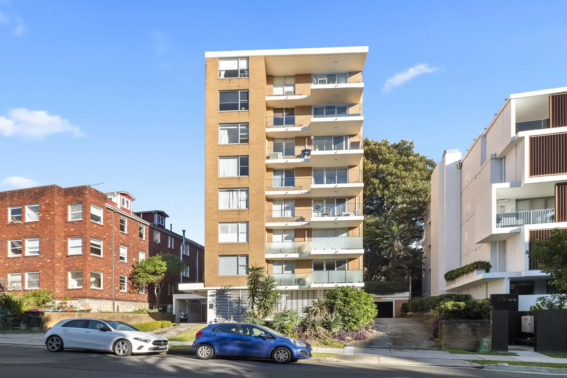 4/11-13 Penkivil Street, Bondi Sold by Bradfield Badgerfox - image 1