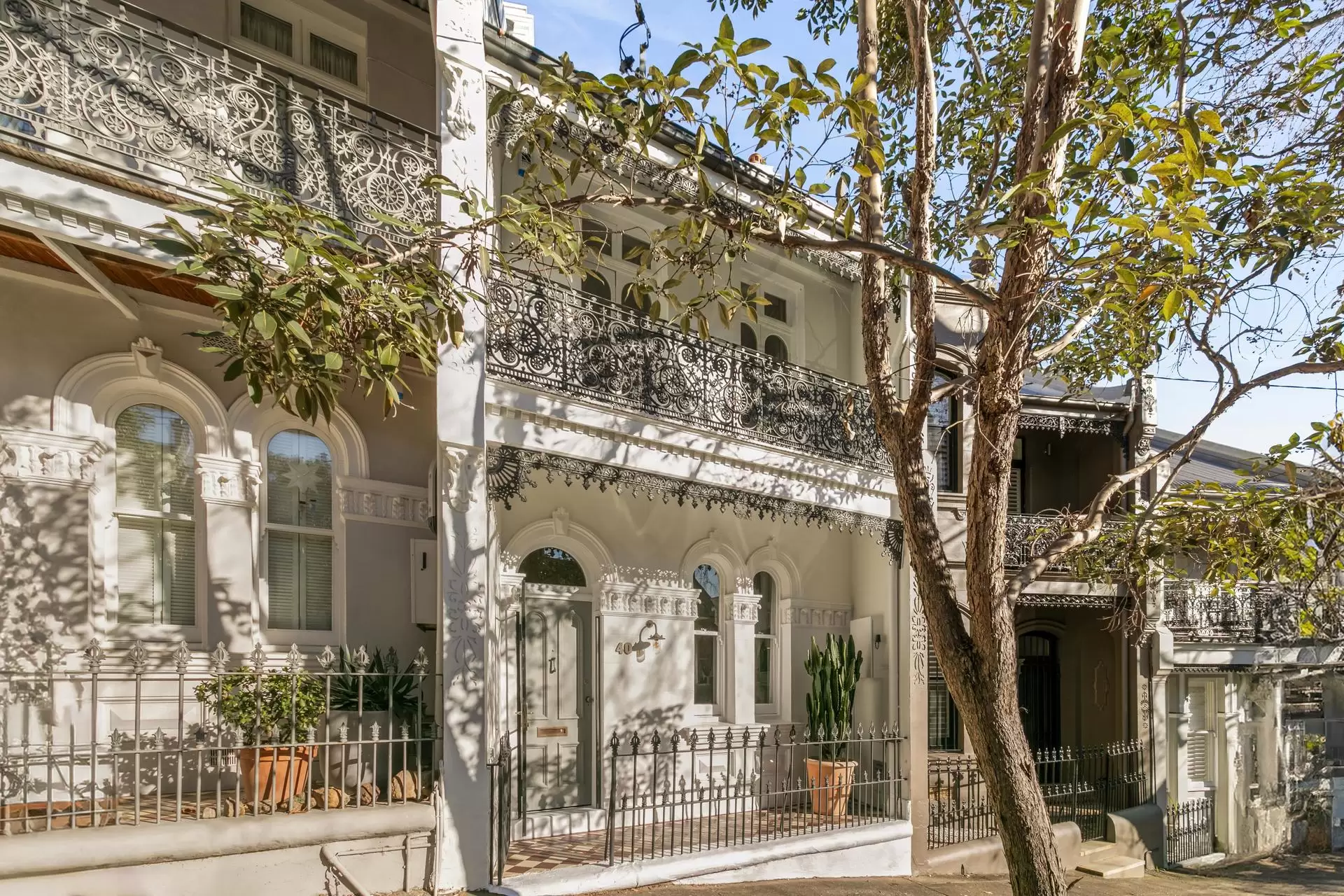 40 Cambridge Street, Paddington Sold by Bradfield Badgerfox - image 1