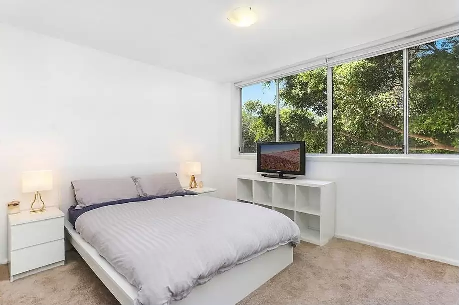 2/150 Old South Head Road, Bellevue Hill Leased by Bradfield Badgerfox - image 1