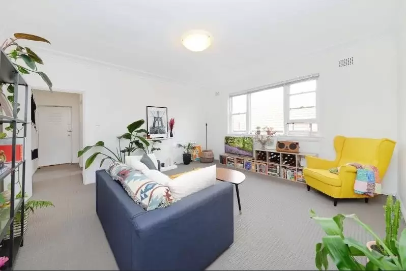 5/23 Hastings Parade, Bondi Beach Leased by Bradfield Badgerfox - image 1