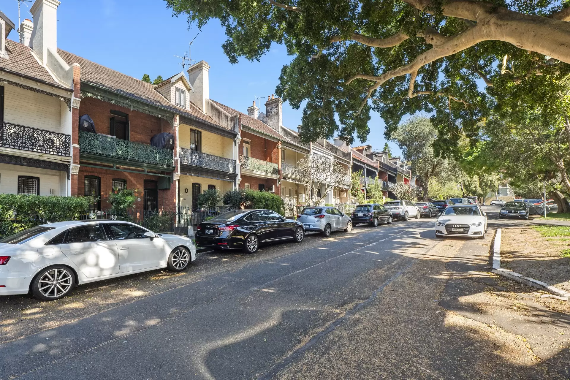 32 Watkins Street, Bondi Sold by Bradfield Badgerfox - image 1