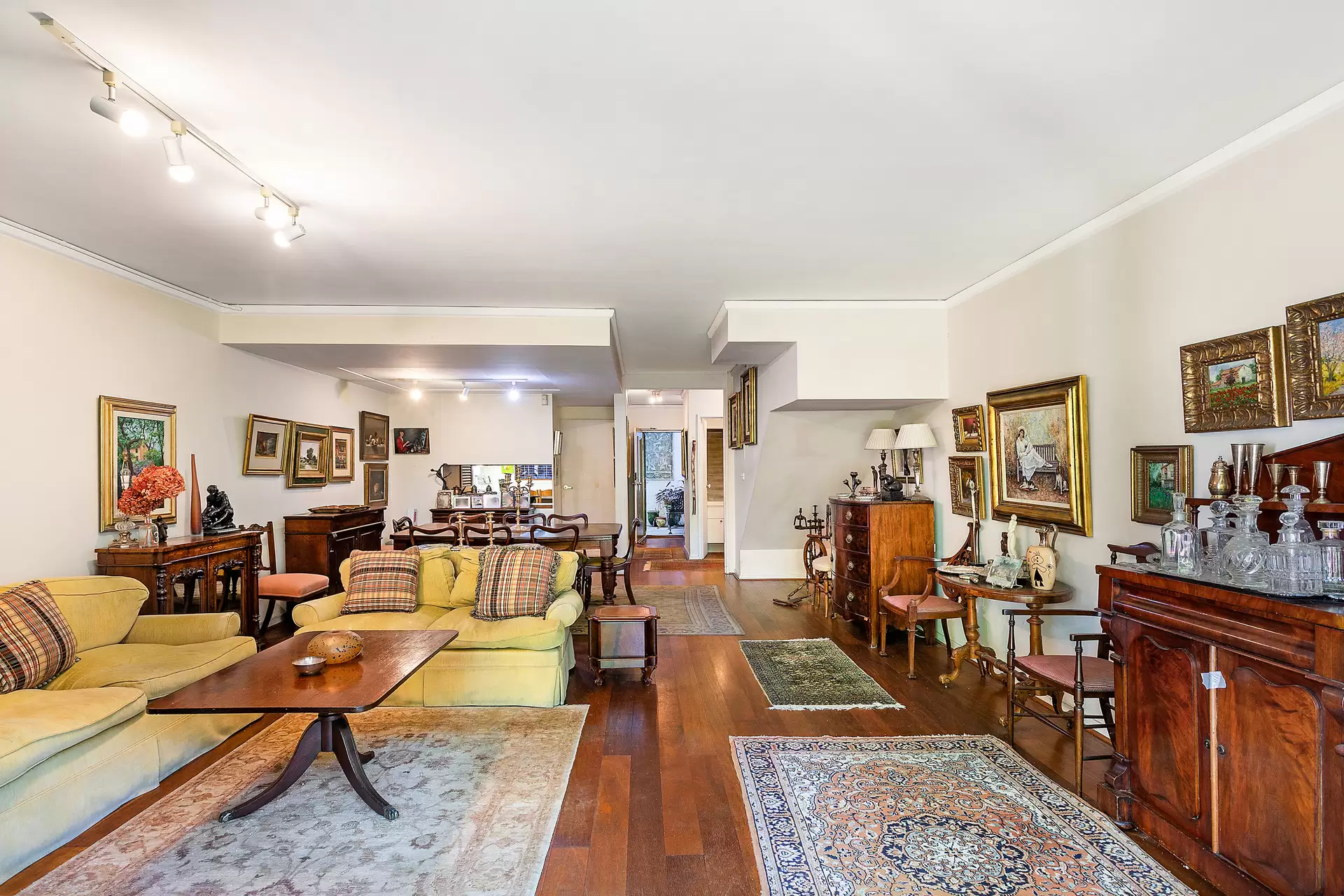 13/16-18 Rosemont Avenue, Woollahra Auction by Bradfield Badgerfox - image 1