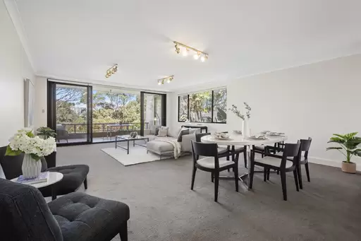 6/24-28 Bellevue Road, Bellevue Hill Sold by Bradfield Badgerfox