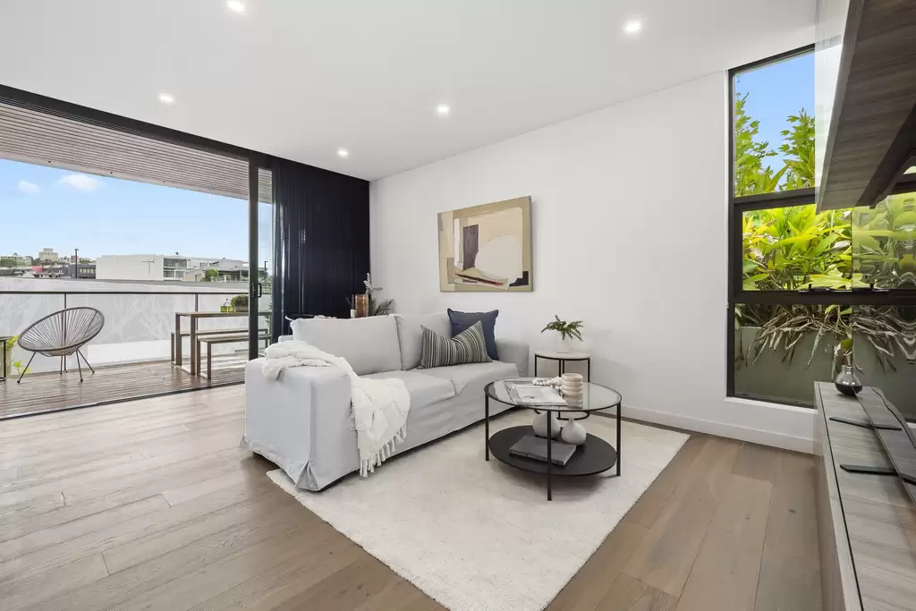 303/6-8 Patterson Street, Double Bay Sold by Bradfield Badgerfox