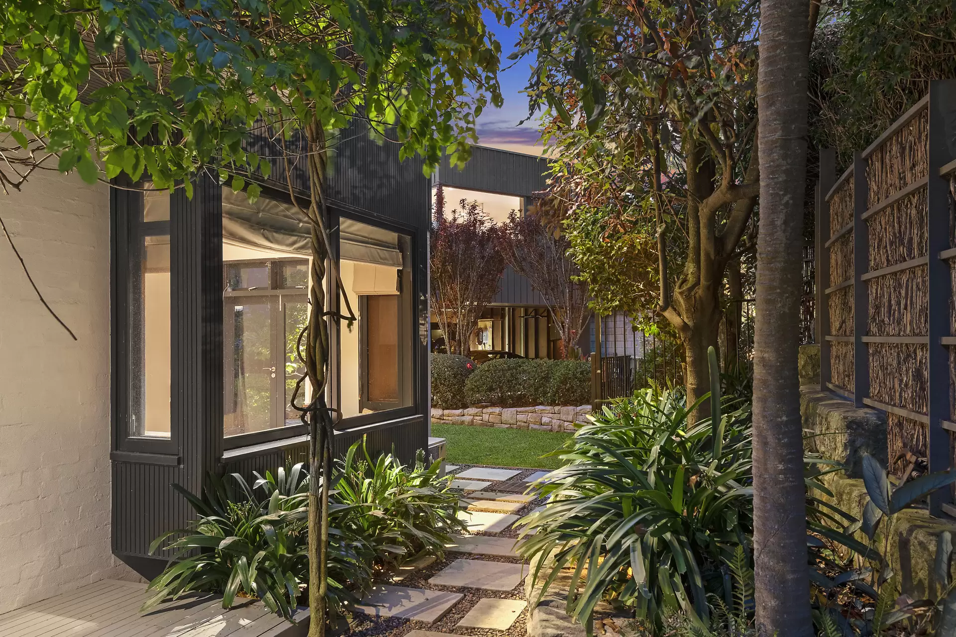 67 Wentworth Road, Vaucluse Auction by Bradfield Badgerfox - image 1