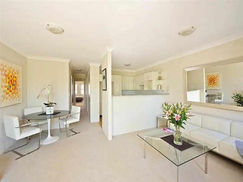 6/30 Ridge Street, North Sydney Sold by Bradfield Badgerfox - image 1