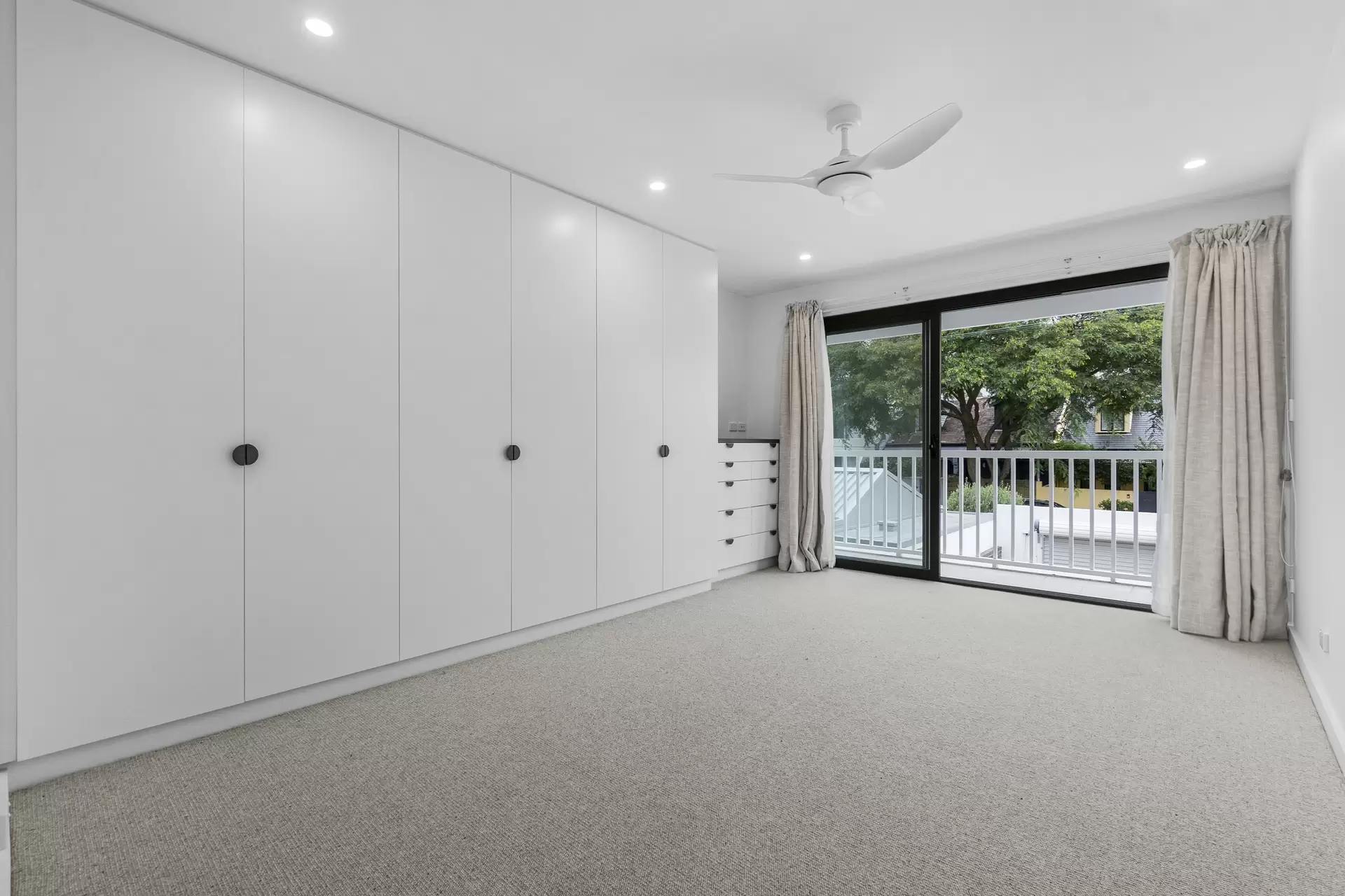 35 View Street, Woollahra Leased by Bradfield Badgerfox - image 1