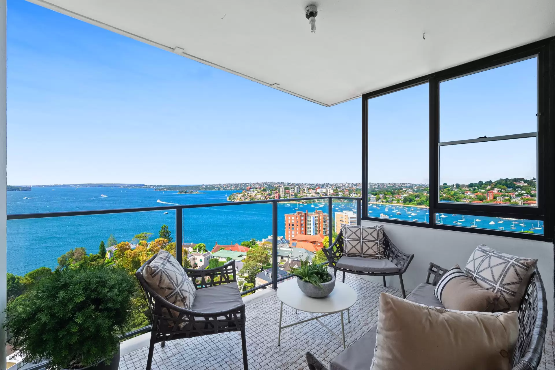 18C/5-11 Thornton Street, Darling Point Auction by Bradfield Badgerfox - image 1